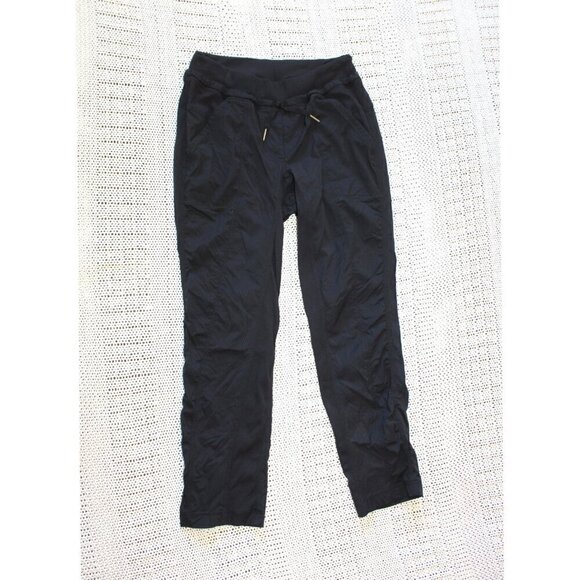 Lululemon Street to Studio Women's Crop pants Black Size 4 Yoga Gym Dance - Picture 5 of 8